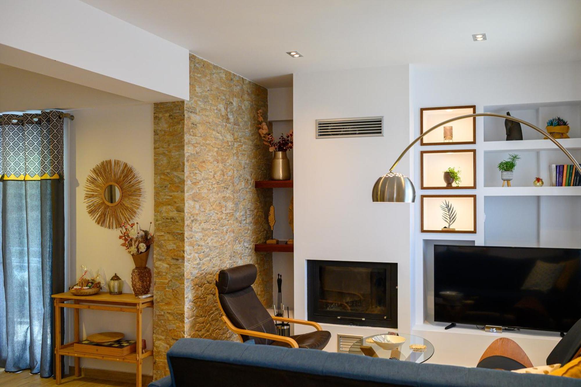 Chic Apartment In Nature, 5-Min Walk To The Beach 칼라마타 외부 사진