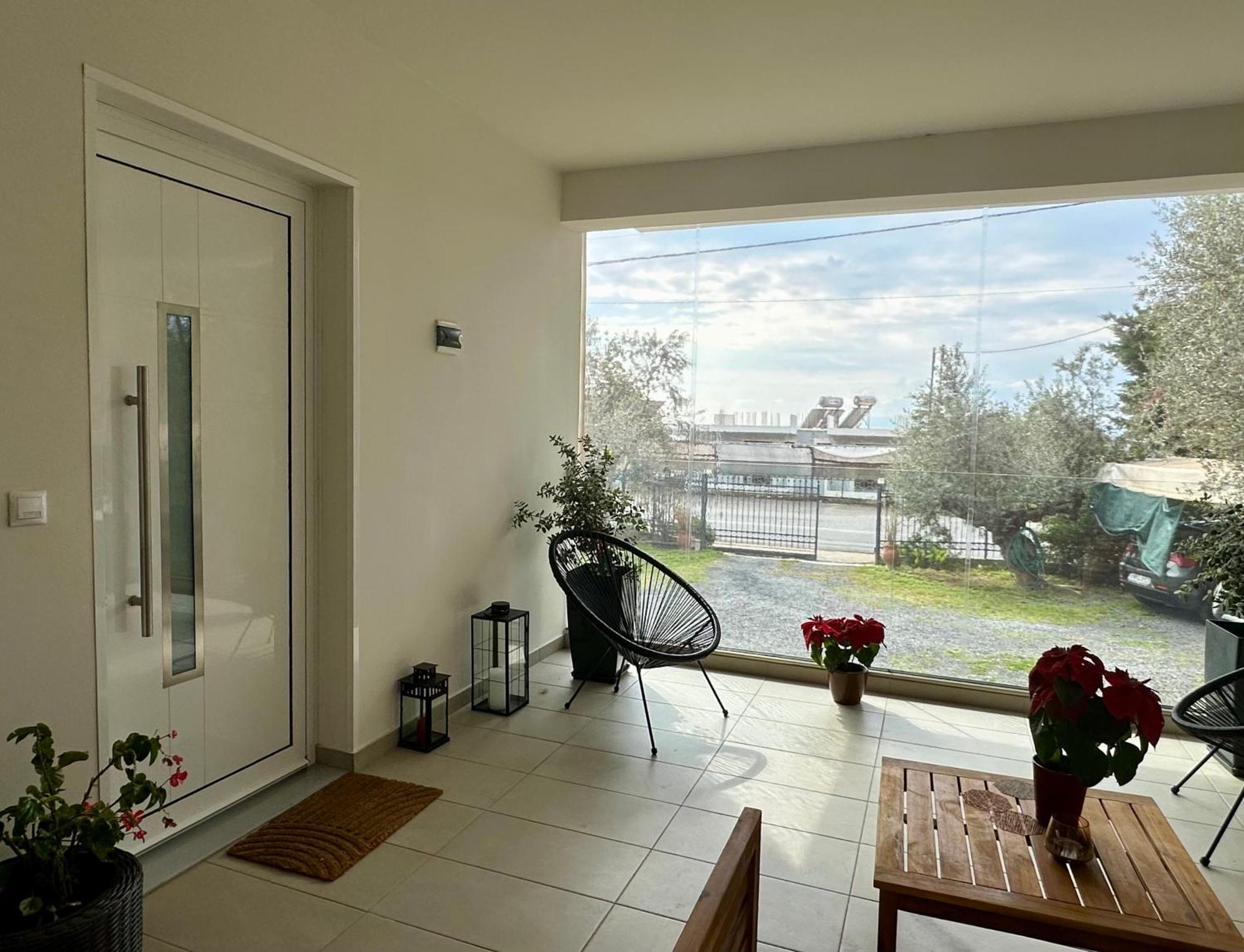 Chic Apartment In Nature, 5-Min Walk To The Beach 칼라마타 외부 사진